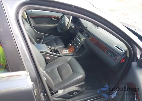 2007 Volvo S80 3.2 from USA, damaged, VIN YV1AS982471041447